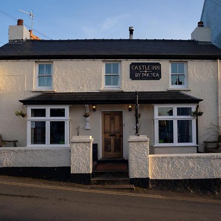 The Rum Shack Manorbier Castle Inn Exterior photo